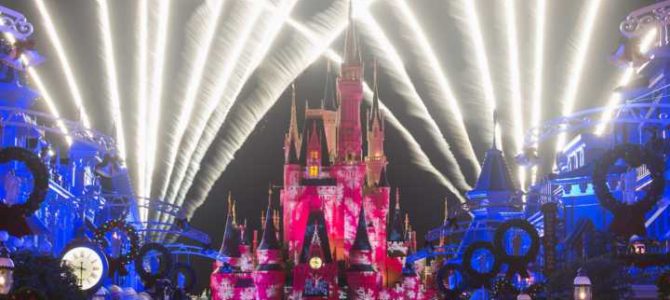 Disney de Orlando faz maior Natal da sua história